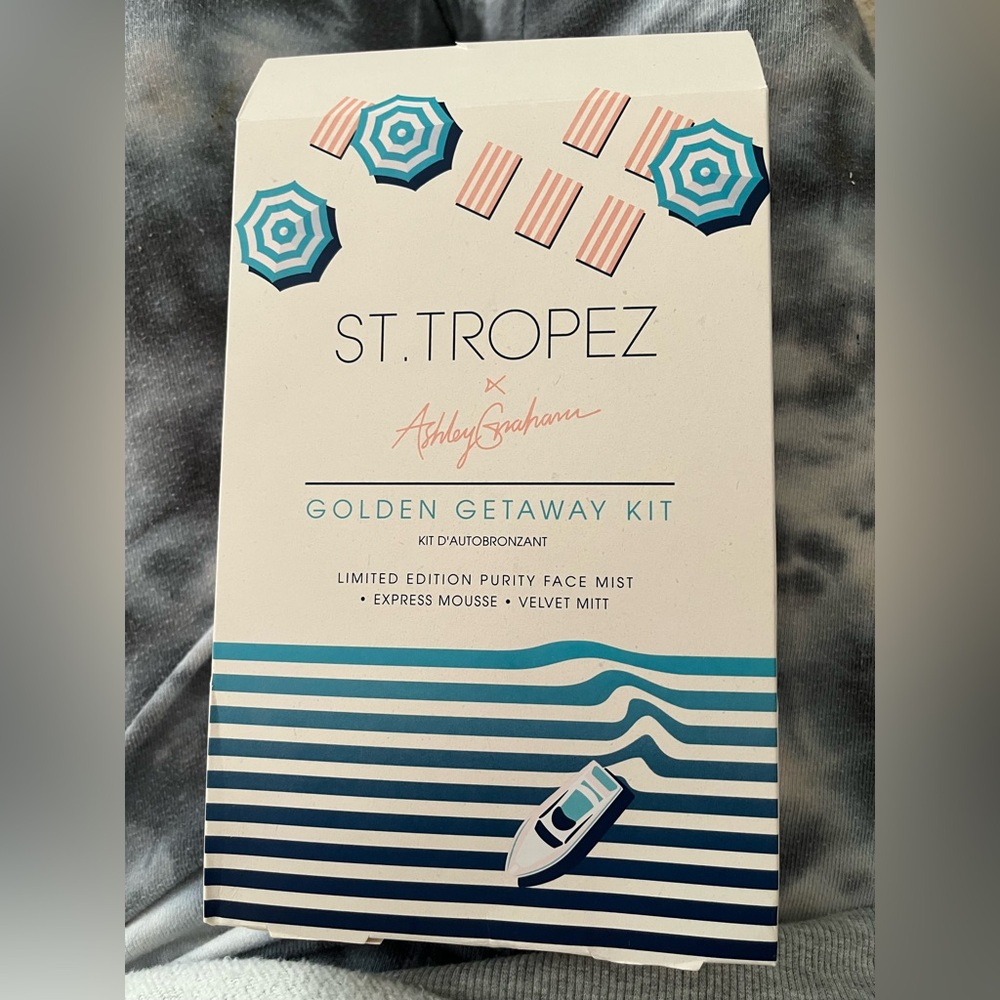St. Tropez Golden Getaway Kit - Blue and Pink